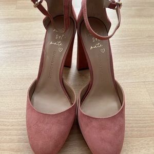 NWOT BANANA REPUBLIC platform/block heels